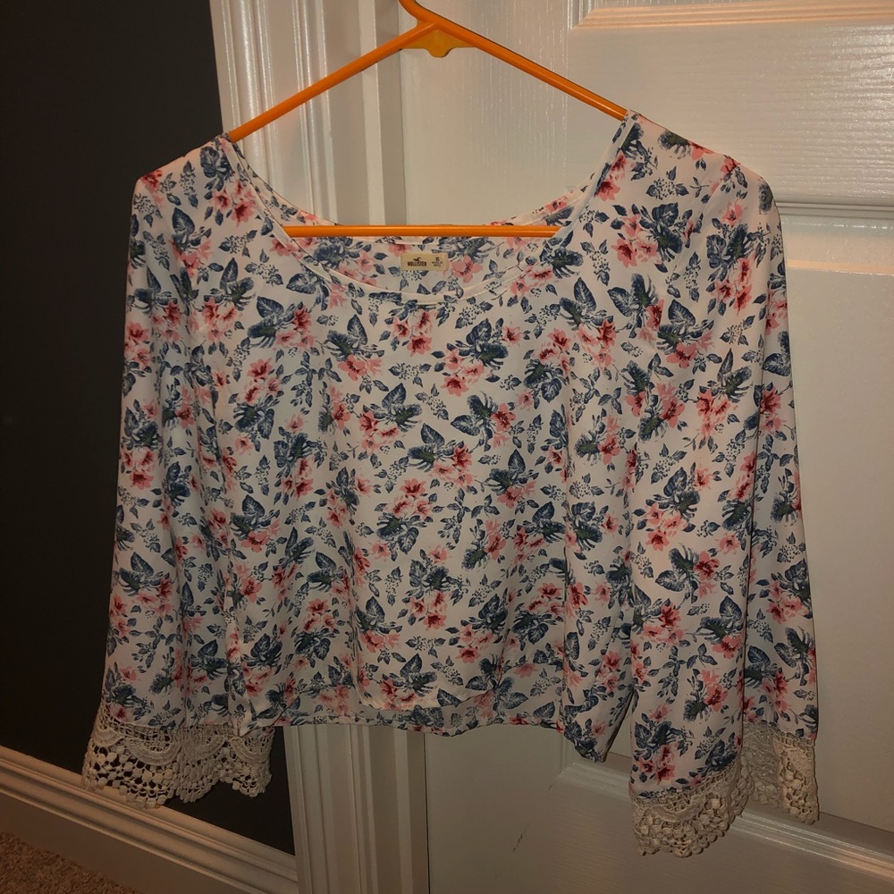 Hollister Floral crop top